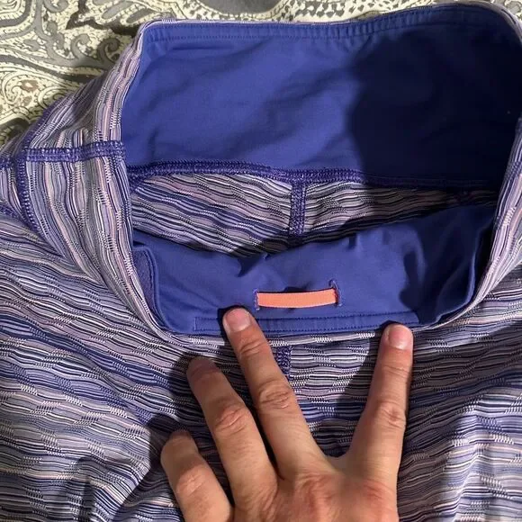 Lululemon Purple Crop Capri - Picture 5 of 11